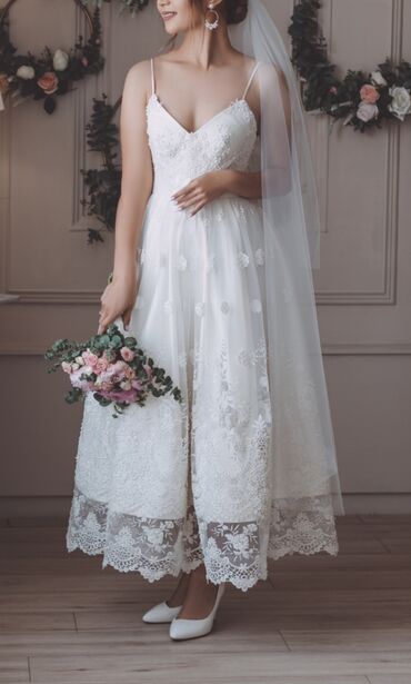 свадебная платья: Продаю свадебное платье в винтажном стиле 🤍Размер: 42-44 Материал 
