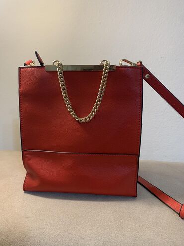 crvena torba x: Zara torba! Srednje velicine. Nova bez etikete!