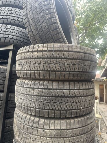 Шины: Шины 215 / 55 / R 16, Зима, Б/у, Комплект, Легковые, Bridgestone