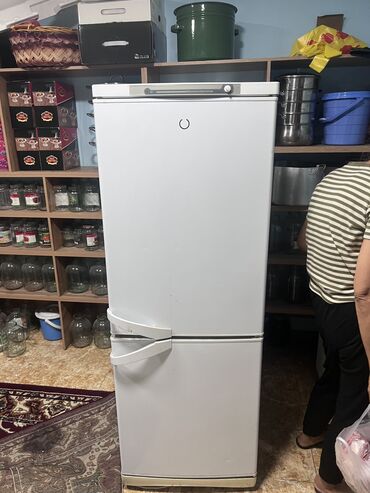 кател бу: Муздаткыч Beko, Колдонулган, Эки камералуу