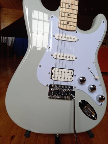 elektrikli scootr: Elektron gitara