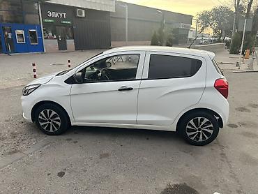 spark 1: Chevrolet Spark: 2020 г., 1 л, Автомат, Бензин, Хэтчбэк — 4