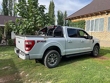 на пикап: Ford F-150: 2021 г., 3.5 л, Автомат, Бензин, Пикап — 9