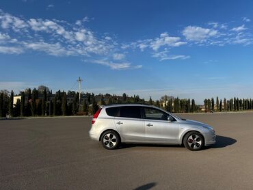 Hyundai: Hyundai i30: 1.6 l | 2009 il Universal — 12