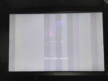 honor magic 8 lite polovan: Monitor Dell model 02210t,kad se upali pojave se vertkalne crte,posle — 6