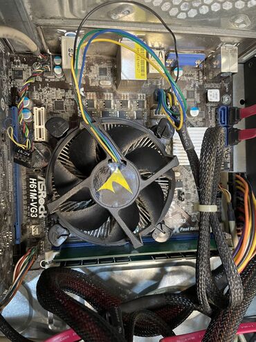 Процессоры: Материнская плата ASRock H61M-VG3