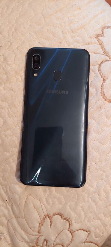 samsun s4: Samsung Galaxy A30, 32 GB, rəng - Qara, Qırıq, Barmaq izi