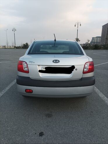 kia cerato kredit: Kia Rio: 2.2 l | 2009 il Hetçbek