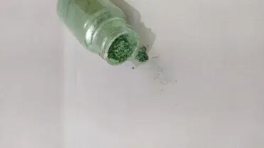 solja sa grejacem: Overnight Živo Zelena Toner u Prahu za Epoksidnu Smolu 🌿✨ Brend