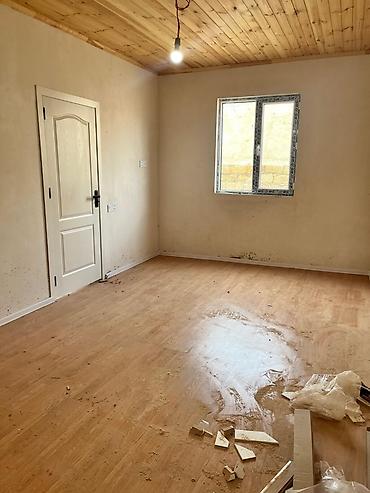 nzs də evlər: 2 otaqlı mənzil/interyer – taxta tavanlı və laminat döşəməli otaqlar — 3