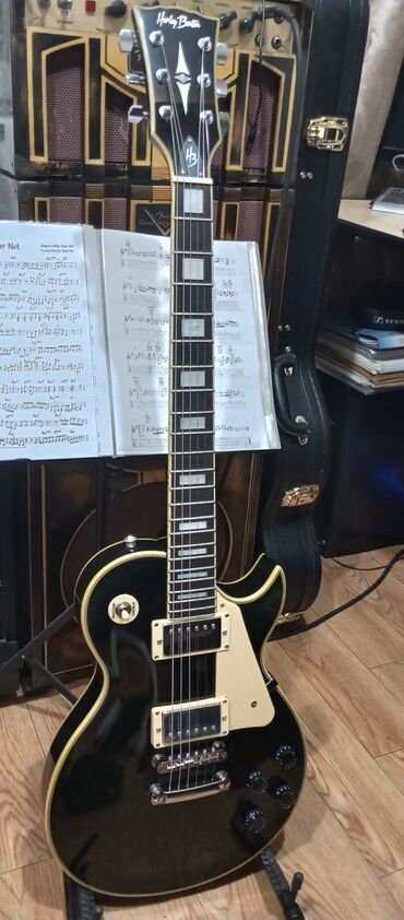 акустический гитара: Электрогитара Harley Benton Les Paul