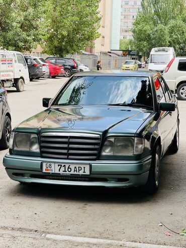мерседес б: Mercedes-Benz E 320: 1994 г., 3.2 л, Автомат, Газ, Седан