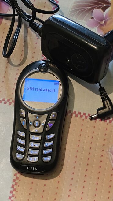 куплю телефон бу: Motorola Razr 40, Б/у, < 2 ГБ, 1 SIM