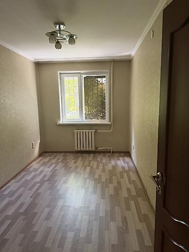 квартира без хозяина: 3 комнаты, 4 мкр Собственник, Без животных, от 1 года, С мебелью частично — 4