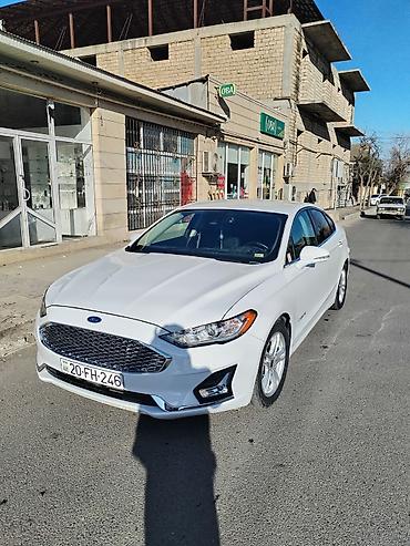 chevrolet volt salon: Ford Fusion Hybrid sedan - Rəng: Ağ - Kuzov: Sedan, 4 qapı - Güc — 2