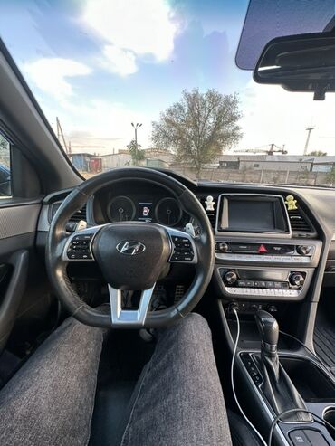 Hyundai: Hyundai Sonata: 2019 г., Автомат, Седан — 2