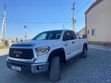 малотоннажный грузовик тайота: Toyota Тундра: 2017 г., 5.7 л, Автомат, Бензин, Пикап — 5
