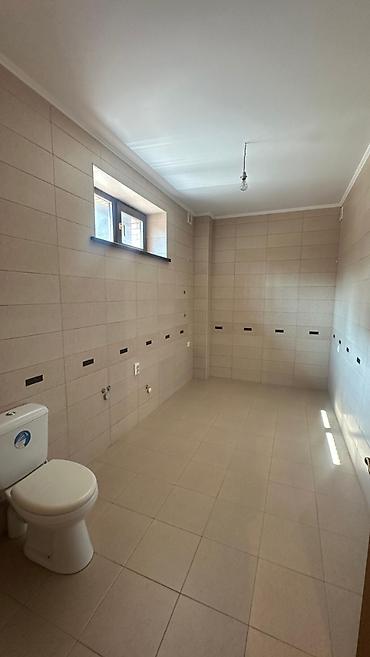 Продажа коттеджей и домов: 5 и более комнат, 242 м², 6 соток, Бишкек, Агентство недвижимости — 11