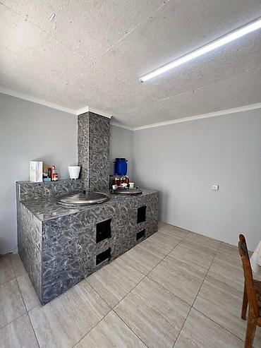 Продажа коттеджей и домов: 4 комнаты, 213 м², 5 соток, Бишкек, Ак-Орго ж/м Агентство недвижимости — 30