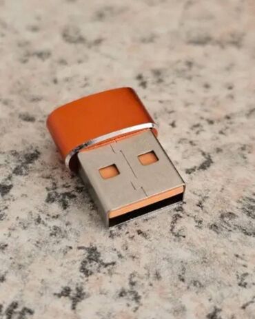 Adapterlər: Adapter Apple, 5 Vt, Yeni — 14