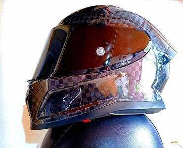 Аксессуары для авто: Карбоновый Шлем для мотоцикла Оригинал!!. Шлем из Карбона с тёмным