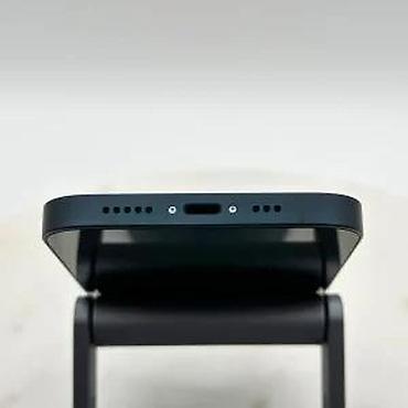 Apple iPhone: Apple iPhone (serija 13/14 – 6.1") u ponoćno plavoj/crnoj boji — 9