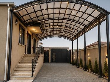 polikarbon: Polikarbonat dam örtüklü metal karkaslı avtodayanacaq/bəzəkli giriş — 1