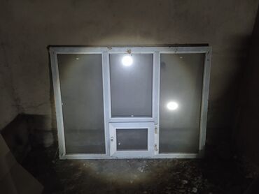 Окна: Пластиковое окно, цвет - Белый, Б/у, 121 *164, Самовывоз