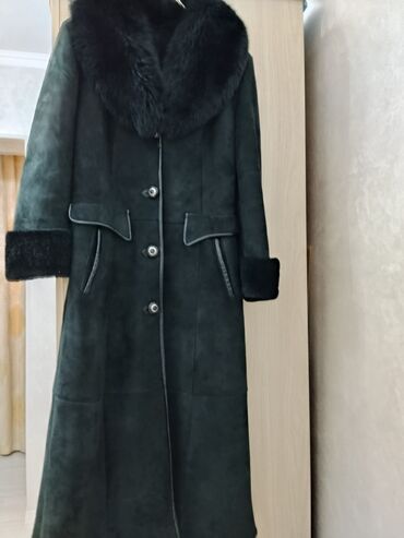 длинное трикотажное платье с капюшоном: Дубленка, Классическая модель, Турция, Длинная модель, M