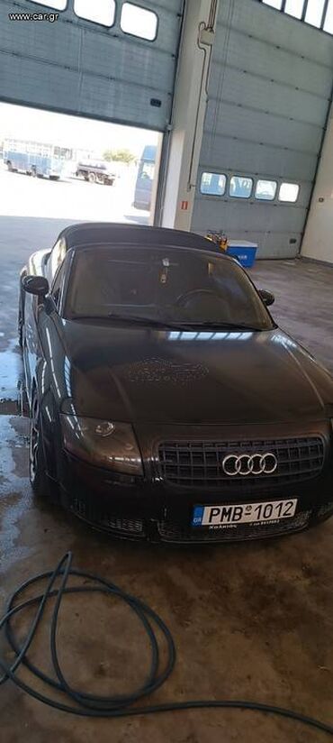 Transport: Audi TT: 1.8 l | 2004 year Cabriolet