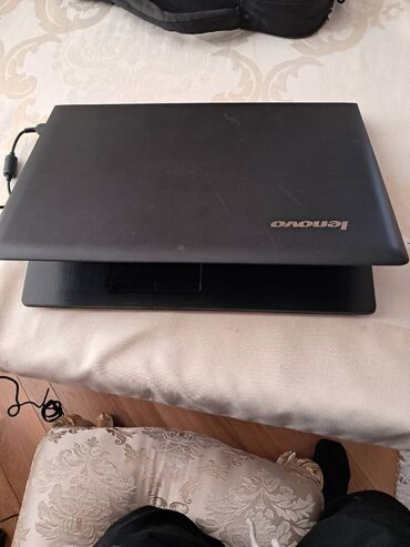 HP: LENOVO NOUTBUK 4 gb