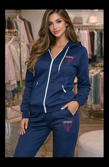 bunda od risa: Ženske trenerke komplet S,M,L,XL,XXL,3XL veličine za samo 3600 din — 4