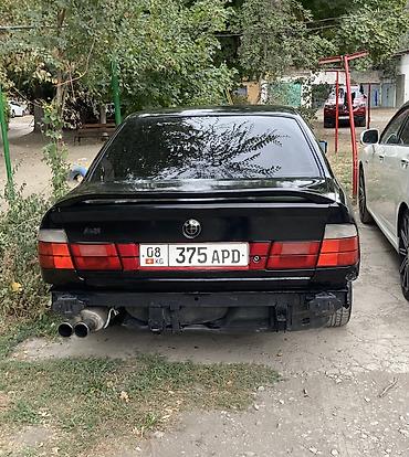 бмв е 318: BMW 5 series: 1988 г., Механика, Бензин, Седан — 4