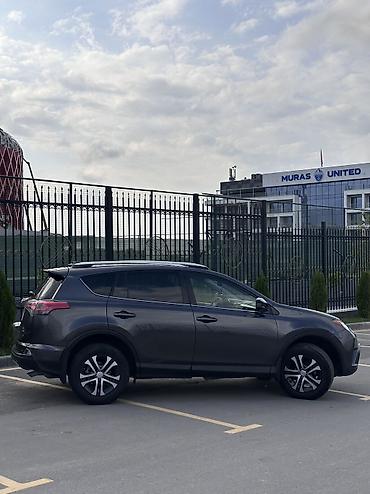 awd: Toyota RAV4: 2018 г., Автомат, Бензин, Кроссовер — 6