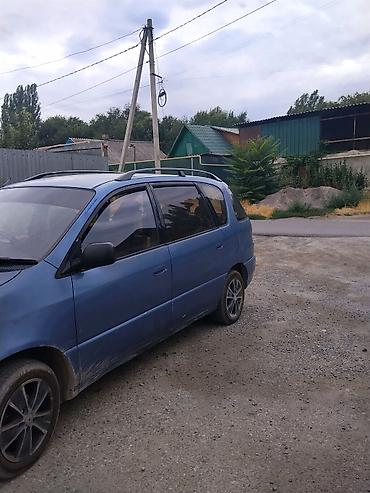 внешний бокс: Toyota Ipsum: 1997 г., 2 л, Автомат, Бензин, Минивэн — 3