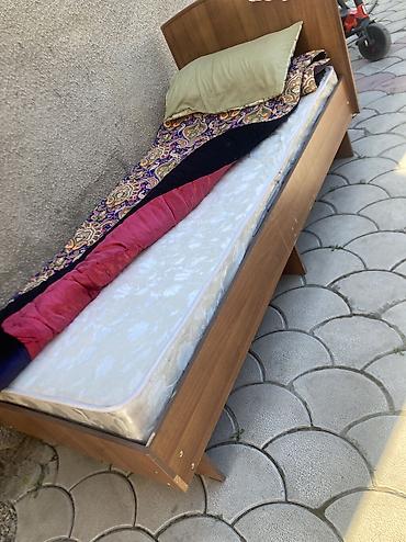 bunk bed: Односпальная кровать, Б/у, С матрасом, длина - 190 см — 3