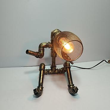 Декоративные настольные светильники: Настольные лампы в стиле стимпанк/лофт из металлических сантехнических — 10