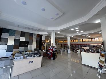 vitraj: 2 nömrəli tibb koleci ilə üz bə üz 270 kv hündürlük 5 metr pəncərə — 1