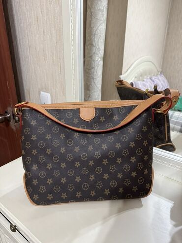 сумка объемная: Сумка луи,удобная вместительная