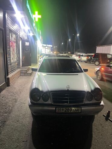 Mercedes-Benz: Mercedes-Benz E-Class: 1998 г., 2.4 л, Автомат, Бензин