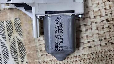 pezo 1: MOTOR PODIZACA ZADNJIH PROZORA ZA AUDI A4 OD 2007. DO 2015. GOD. | — 2