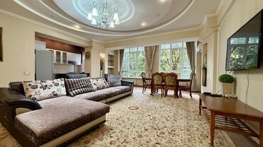 продаётся квартира в токмаке: 3 комнаты, 128 м², Элитка, 2 этаж, Евроремонт