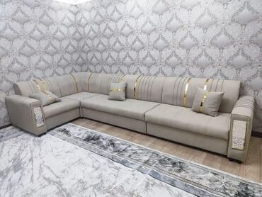 Угловые диваны: Угловой диван, C подушками, Трехместный — 4