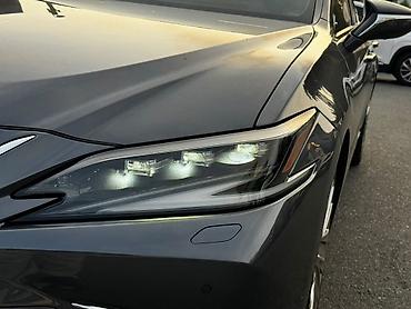 установка люка на авто: Lexus ES: 2022 г., 2.5 л, Вариатор, Гибрид, Седан — 3