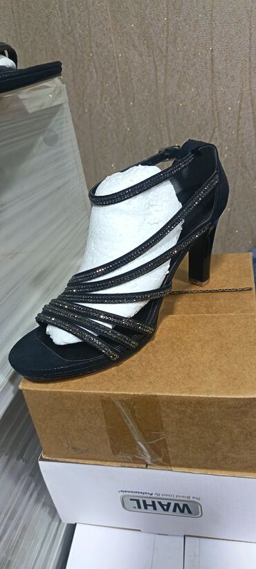 Ziyafət donları: Geyim her biri 5azn eraz bine savxoz -da lalafo.az — 13 Ziyafət donları: Geyim her biri 5azn eraz bine savxoz — 13