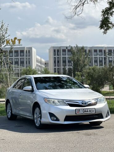 купить тойота сиенна в бишкеке: Toyota Camry: 2013 г., 2.5 л, Автоматические, Бензин, Седан