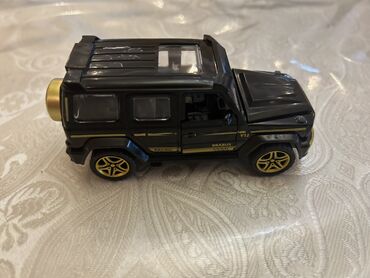 Oyuncaqlar: Metaldan hazırlanmış oyuncaq model avtomobil – G‑klass stili (Brabus — 7