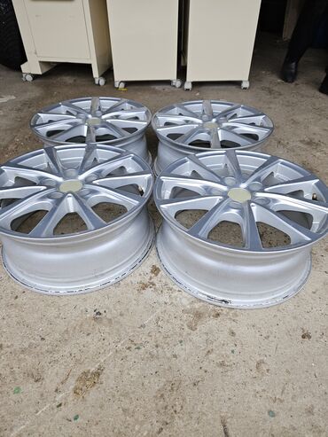 Gume i felne: Set alu felni – 4 kom Razmak rupi 5×112 pogodan za VW, Audi — 2