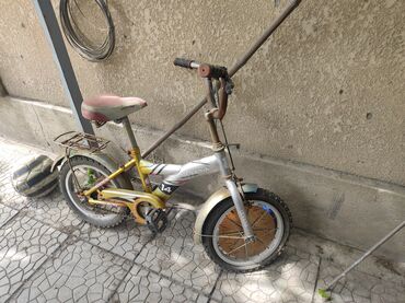 велики для детей 7 лет: Б/у велосипед "Украина", для детей возраста 5-10 лет. 
500 сом