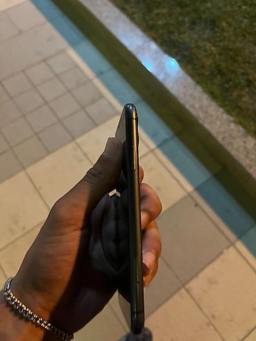 iphone 11 pro ucuz qiymete: IPhone 11, 128 GB, Jet Black, Face ID, Qırıq, Simsiz şarj — 2